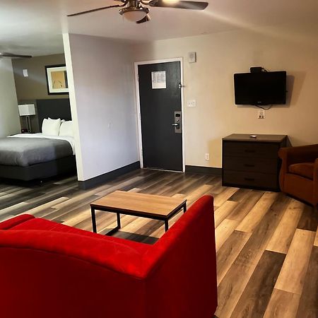 Quality Inn & Suites Goodyear - Phoenix West Exterior foto